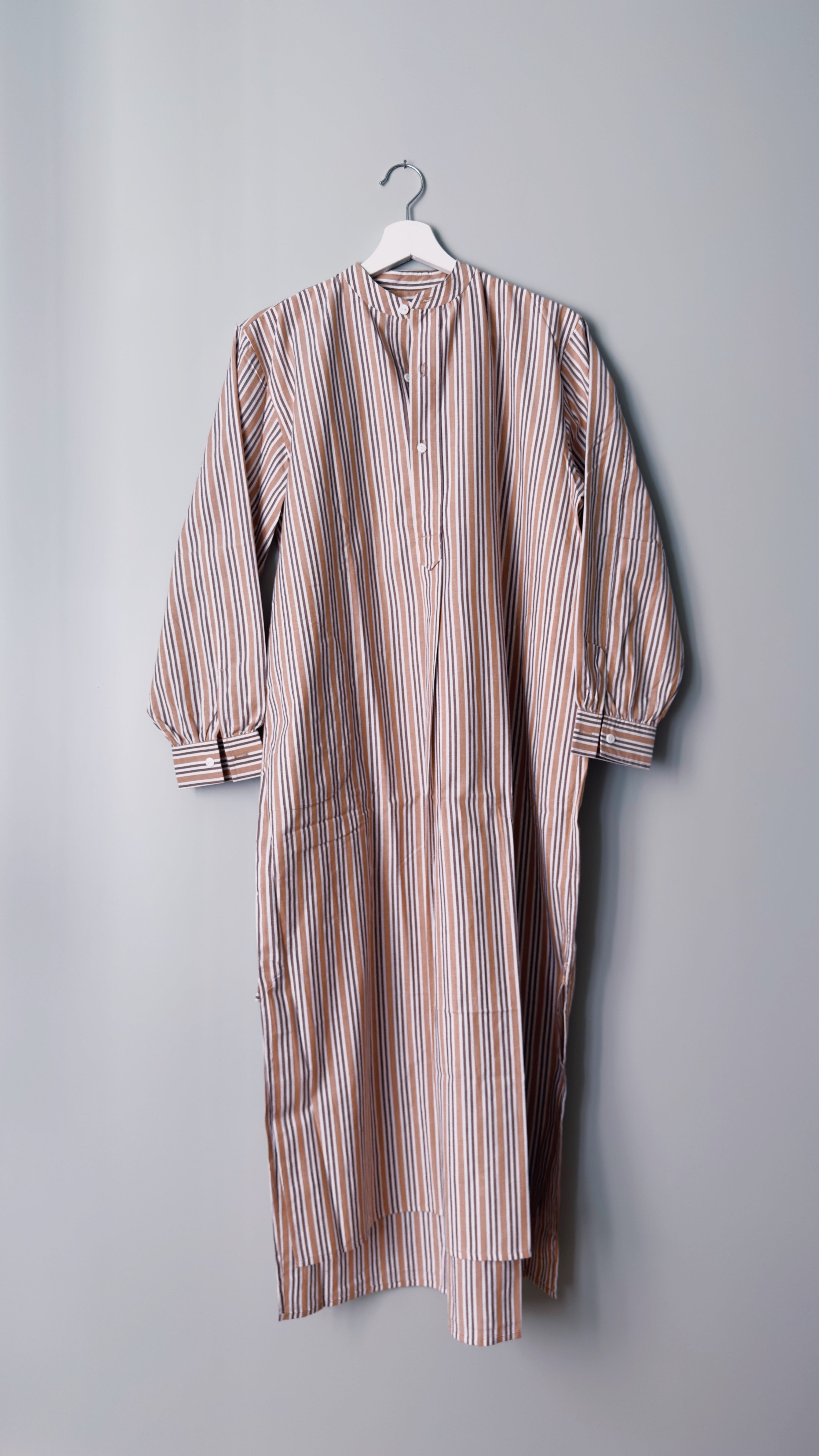 Robe Gaya cinnamon